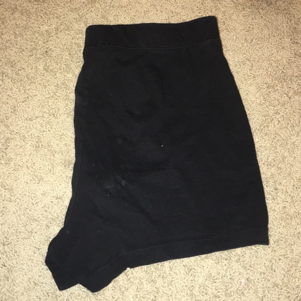 shorts - Picture 2 of 3